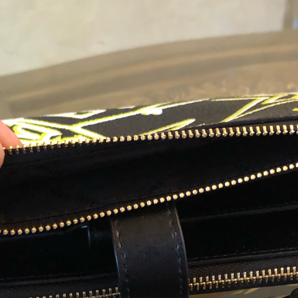 NWT Michael Kors jet set smartphone wristlet - Picture 5 of 8